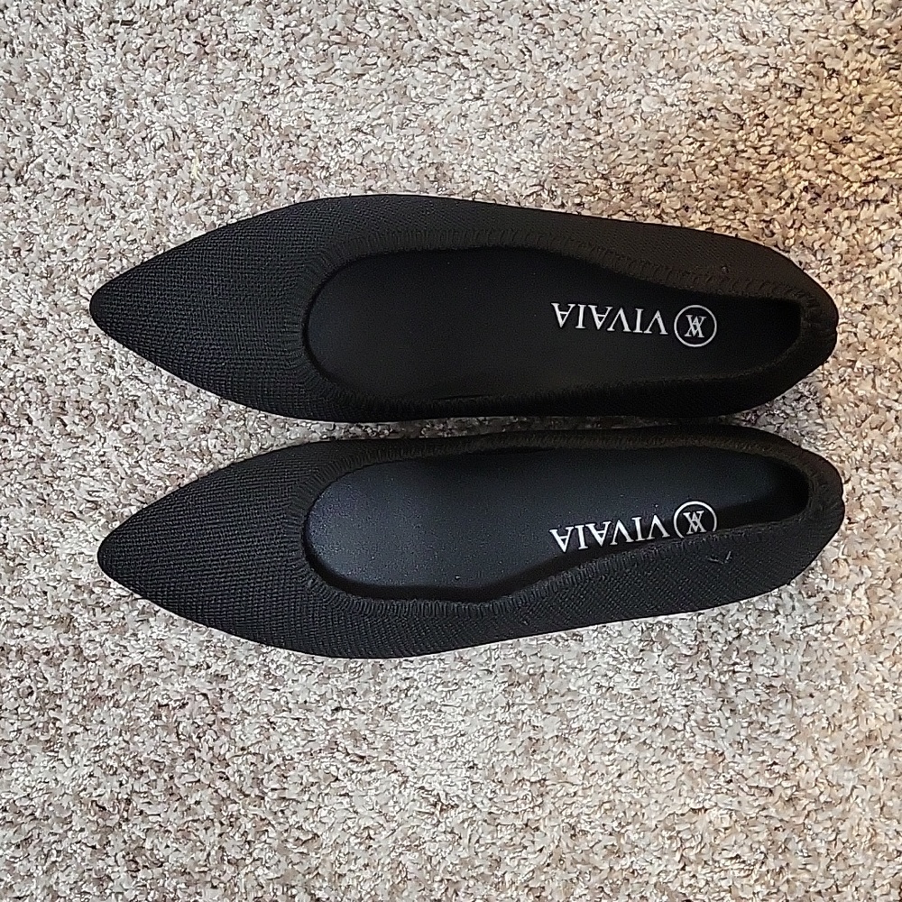 Black VIVAIA Pointed Toe Ballet Flats 9